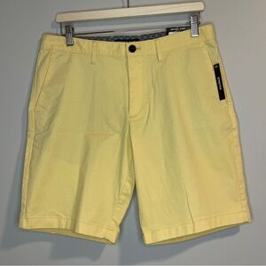 Michael Kors Mens Tailored Spring 1 Classic Fit Pale Yellow Shorts Size 31